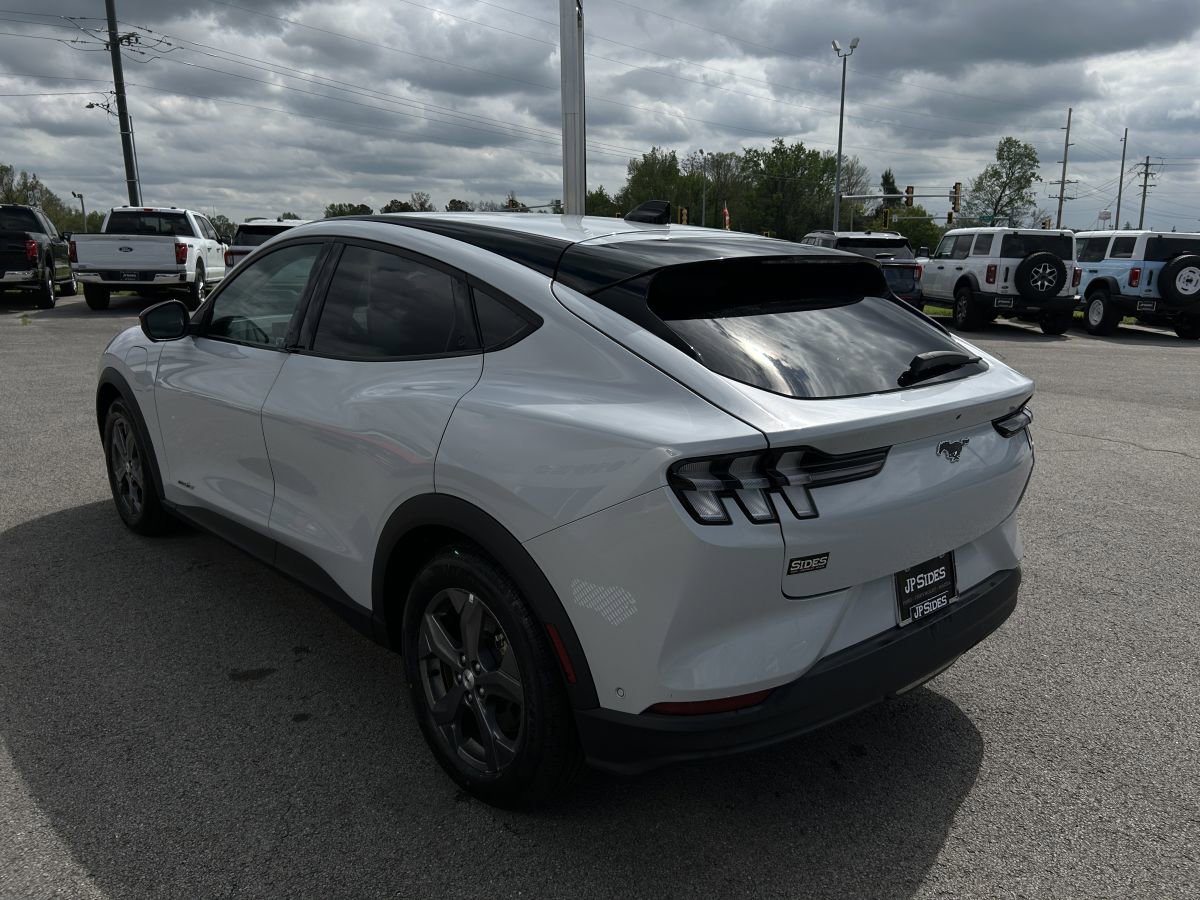 Used 2023 Ford Mustang Mach-E Select image 6