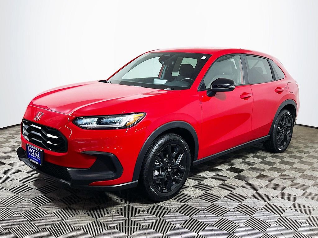 Used 2025 Honda HR-V Sport image 3