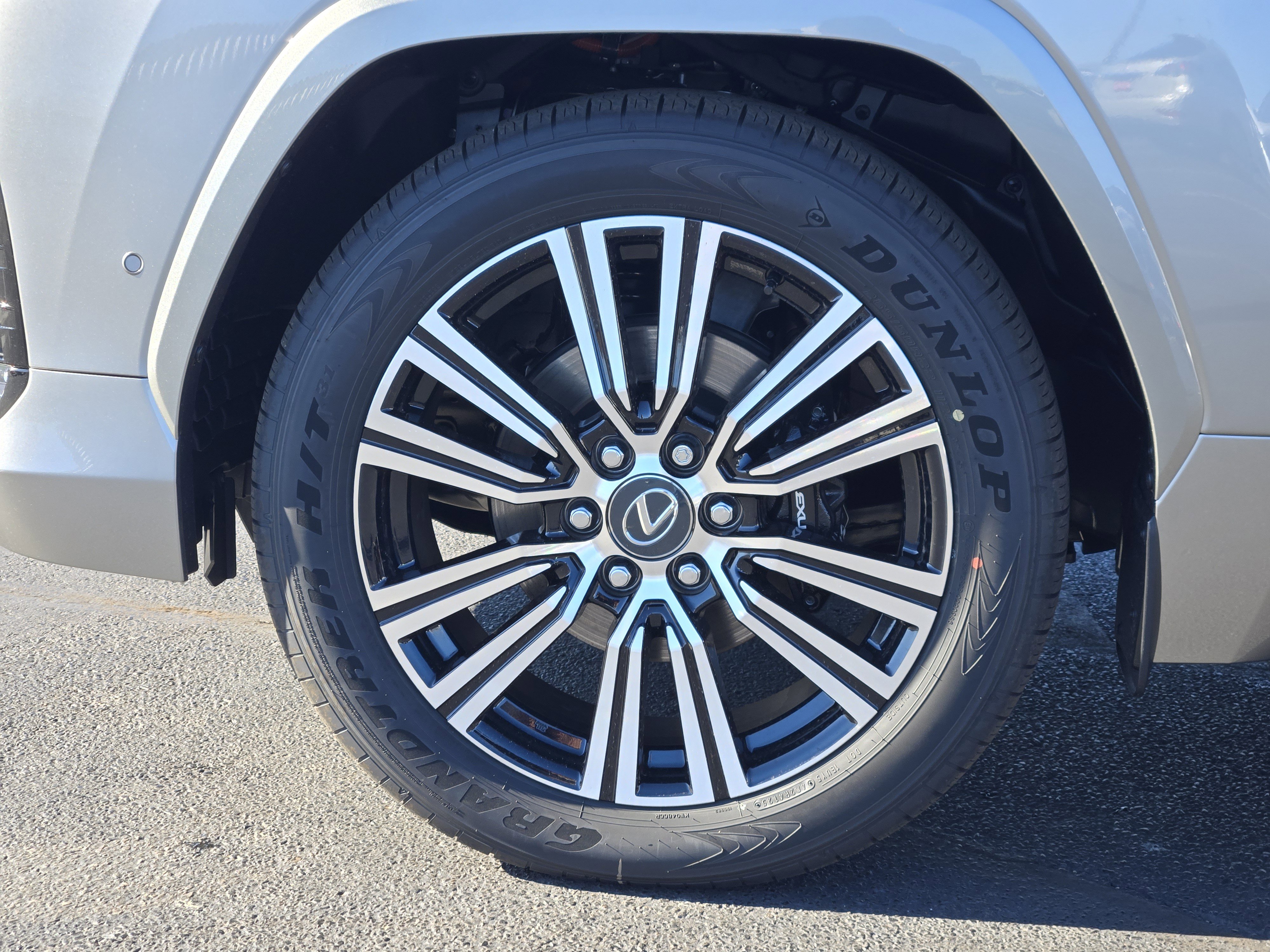 New 2026 Lexus LX 700h Luxury w/ Appearance Package image 8