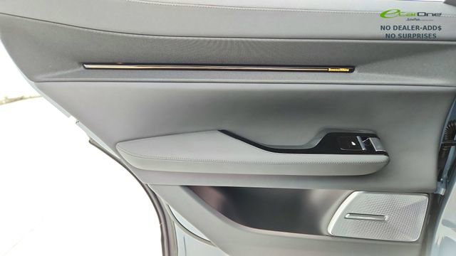 Used 2025 Polestar Polestar 3 image 31