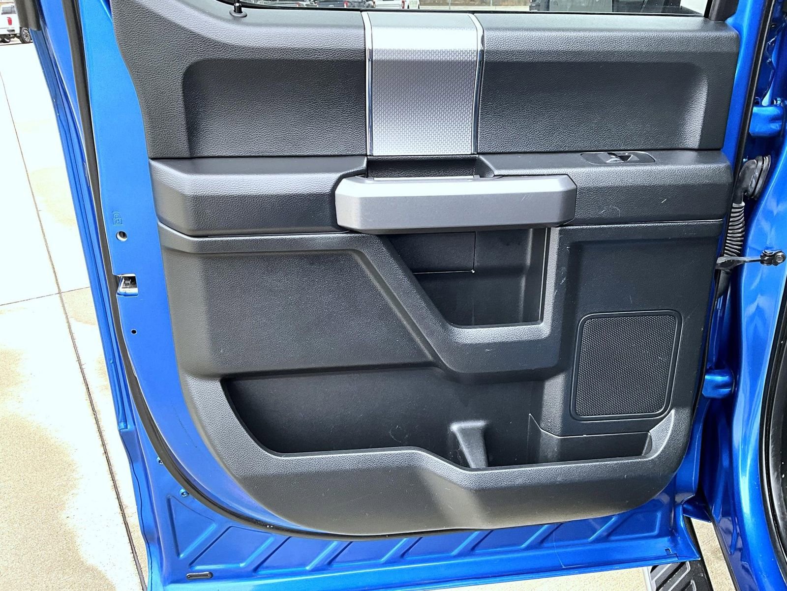 Used 2015 Ford F150 XLT w/ Equipment Group 301A Mid image 21