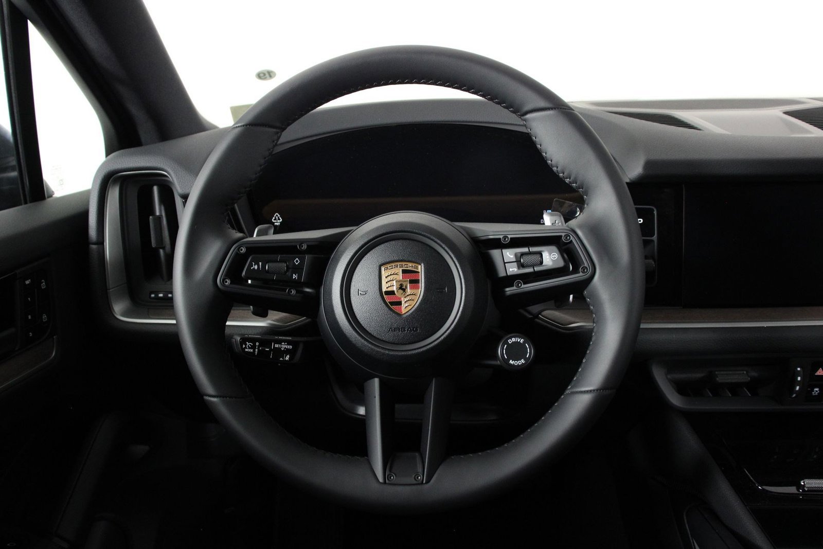 New 2026 Porsche Cayenne AWD/4WD image 12
