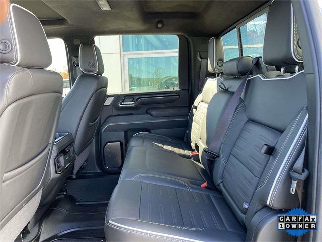 Used 2024 GMC Sierra 2500 AT4X image 12