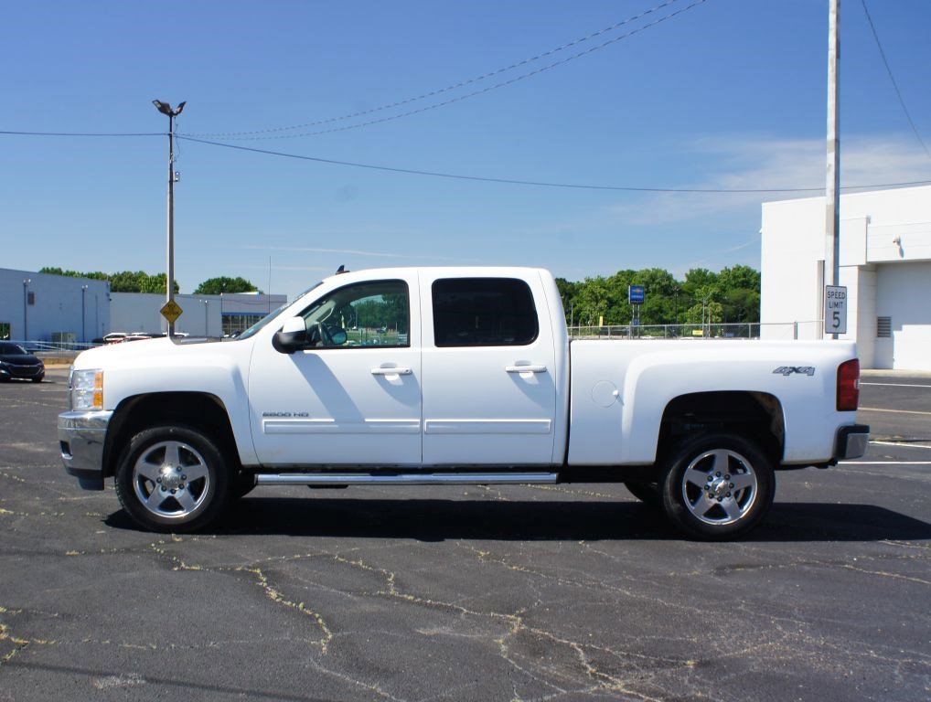 Used 2011 Chevrolet Silverado 2500 LTZ w/ LTZ Plus Package AWD/4WD image 8