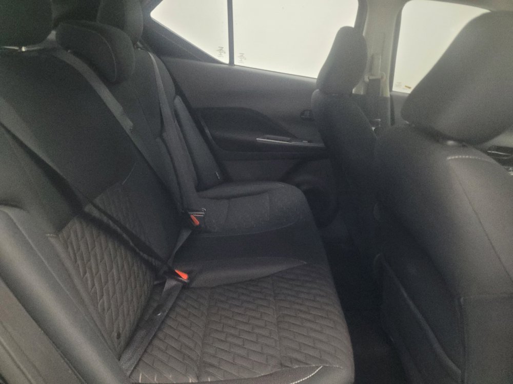 Used 2021 Nissan Kicks S FWD image 19