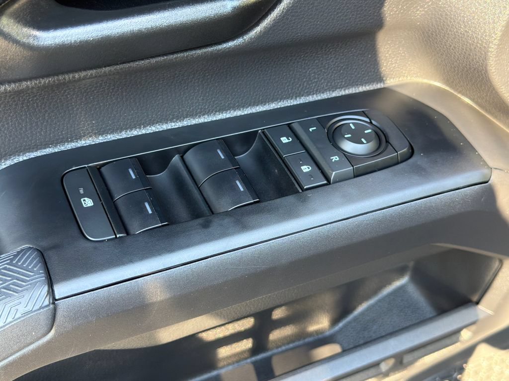 Used 2026 Toyota Tacoma SR5 AWD/4WD image 18