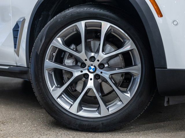 Used 2026 BMW X5 xDrive40i image 17