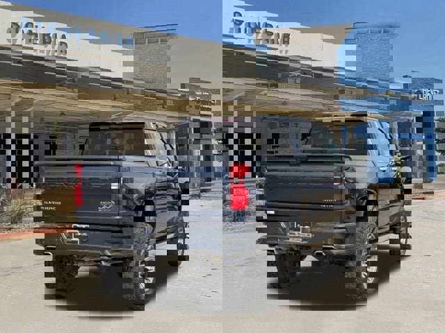 Used 2020 Chevrolet Silverado 1500 High Country w/ Technology Package image 5