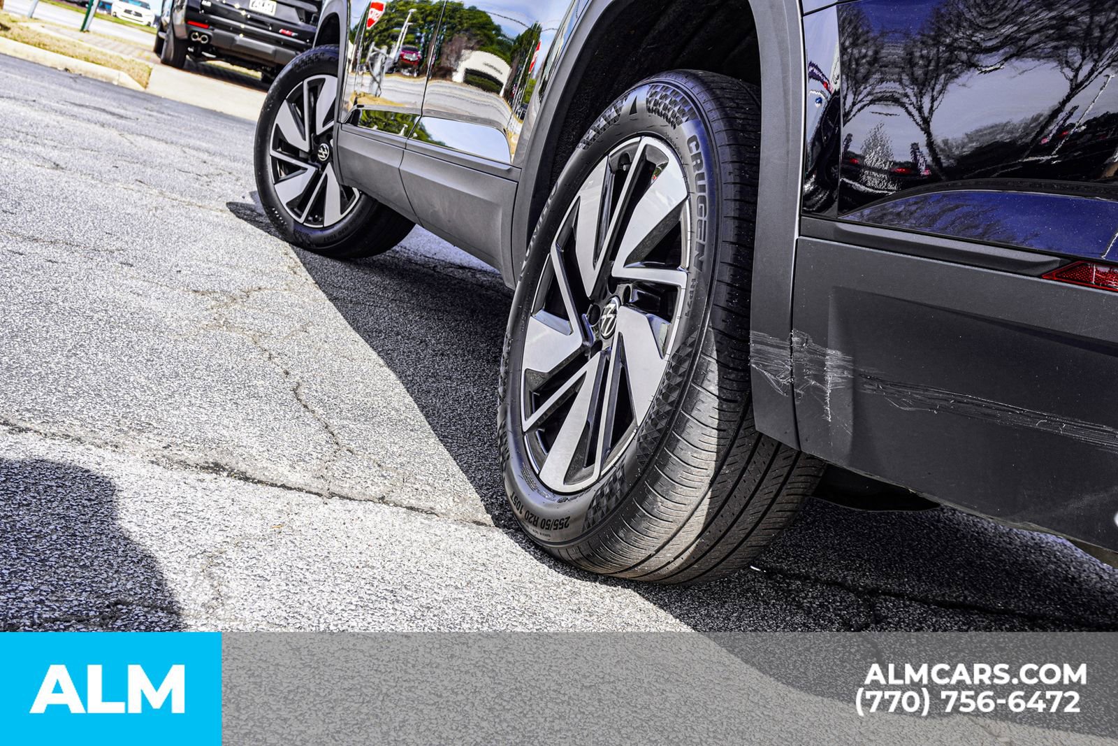 Used 2025 Volkswagen Atlas SE image 14