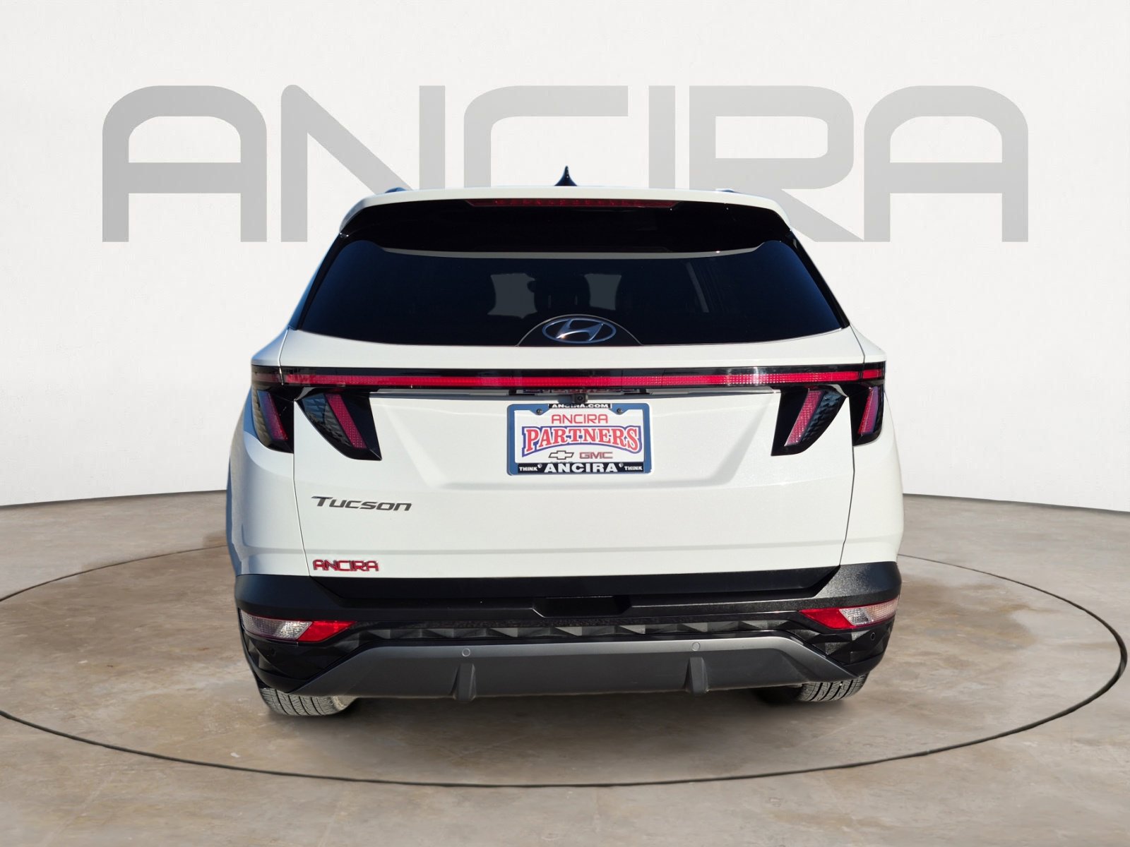 Used 2023 Hyundai Tucson Limited w/ Winter Package image 8