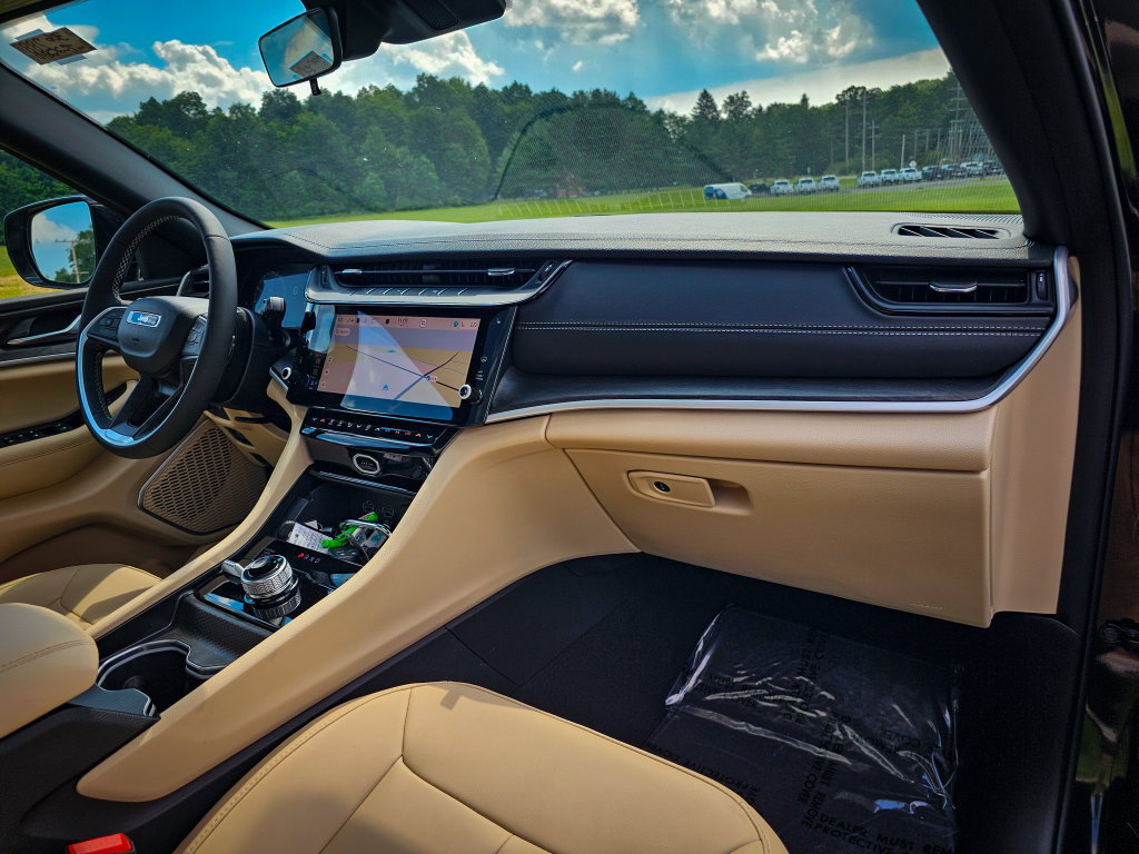 New 2026 Jeep Grand Cherokee Limited AWD/4WD image 44