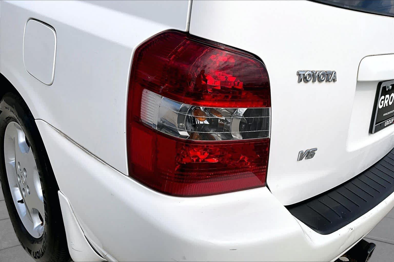 Used 2004 Toyota Highlander Limited FWD image 27
