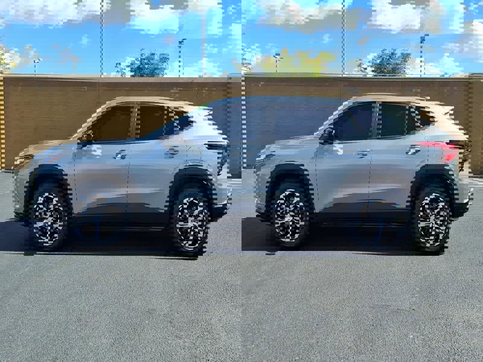 Used 2024 Chevrolet Trax RS image 4