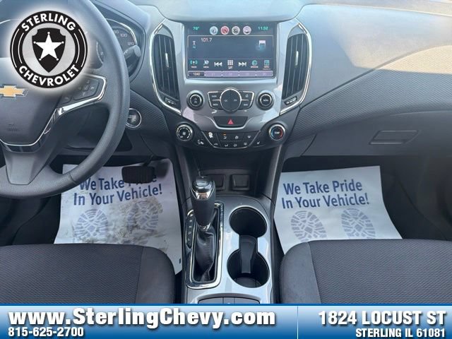 Used 2016 Chevrolet Cruze LT w/ Sun And Sound Package FWD image 20