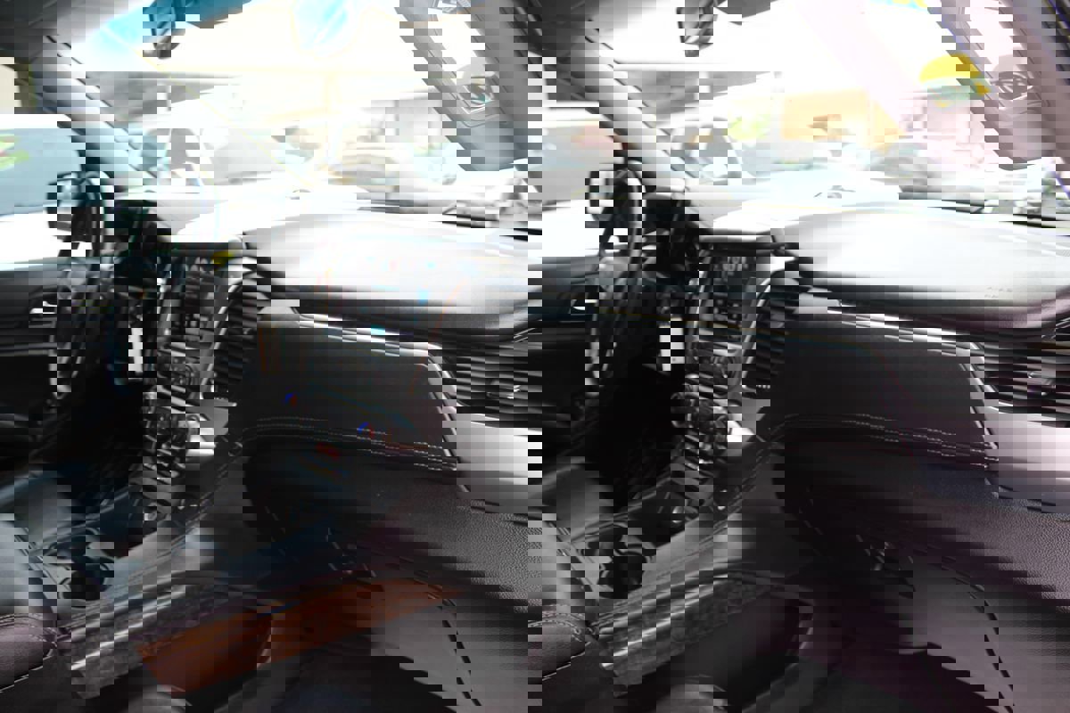 Used 2018 Chevrolet Tahoe LT AWD/4WD image 22