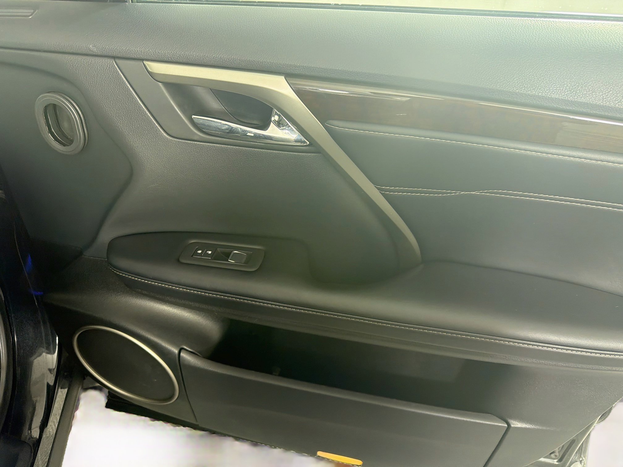 Used 2019 Lexus RX 450h AWD image 32