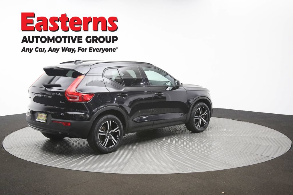 Used 2024 Volvo XC40 B5 Core AWD/4WD image 41