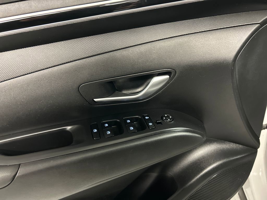 Used 2023 Hyundai Tucson SEL w/ Cargo Package image 12