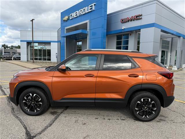 Certified 2022 Chevrolet TrailBlazer LT w/ Convenience Package image 3