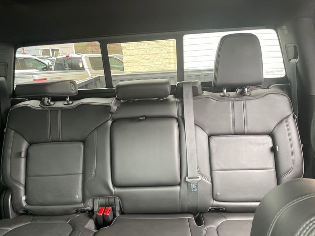 Used 2020 Chevrolet Silverado 1500 High Country w/ Technology Package image 39