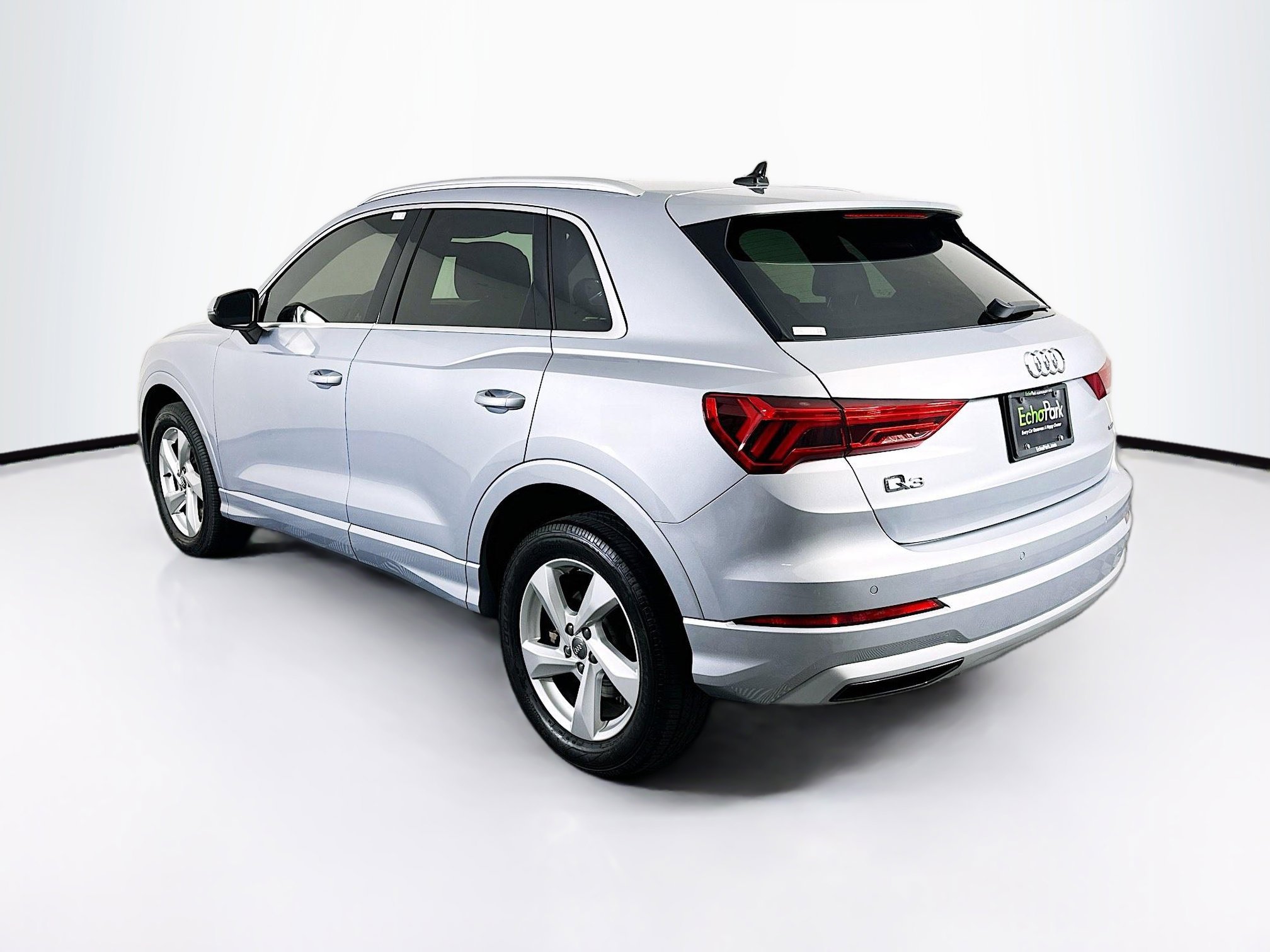 Used 2020 Audi Q3 2.0T Premium w/ Convenience Package image 5
