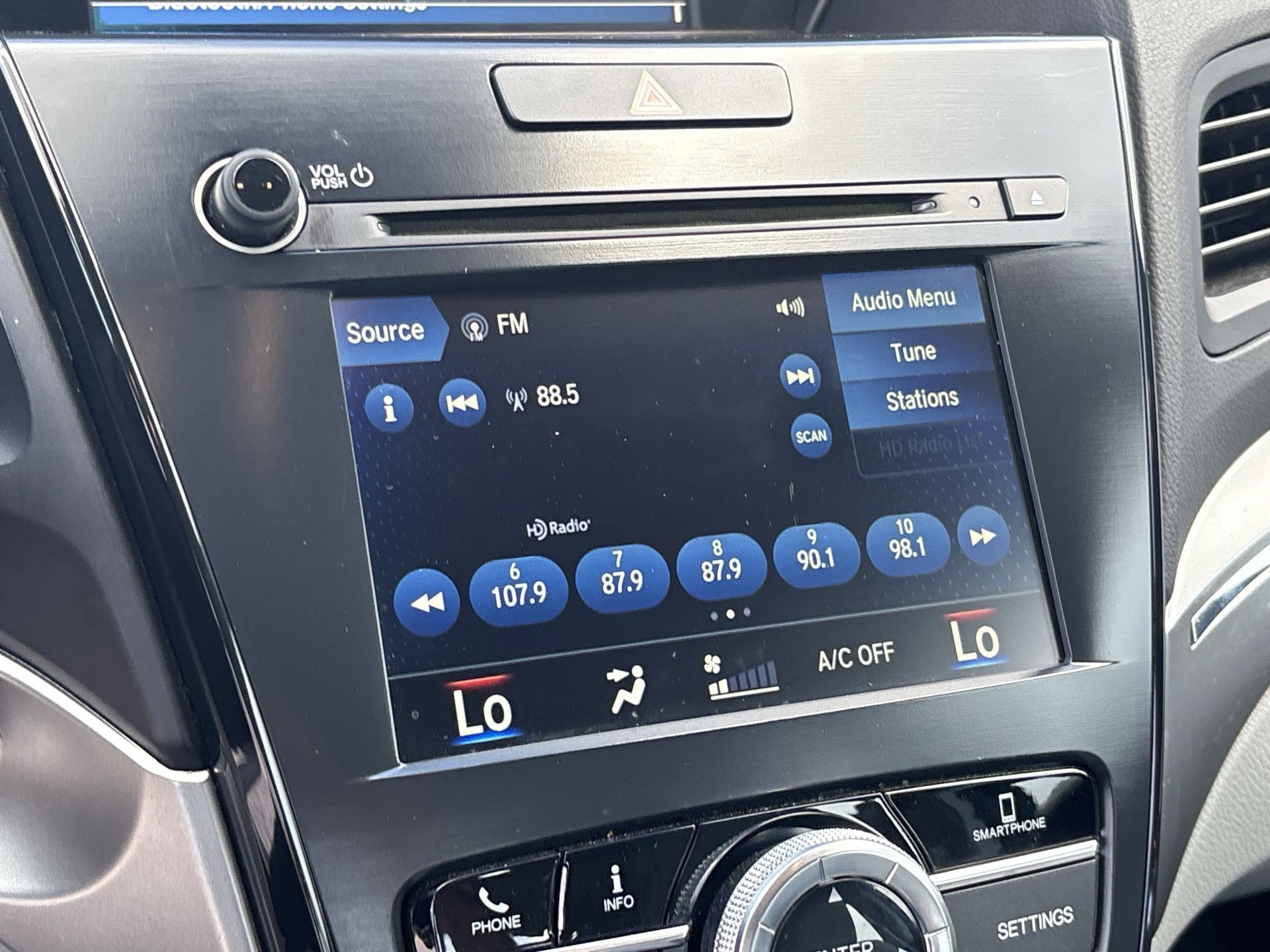 Used 2022 Acura ILX w/ Premium Package FWD image 12