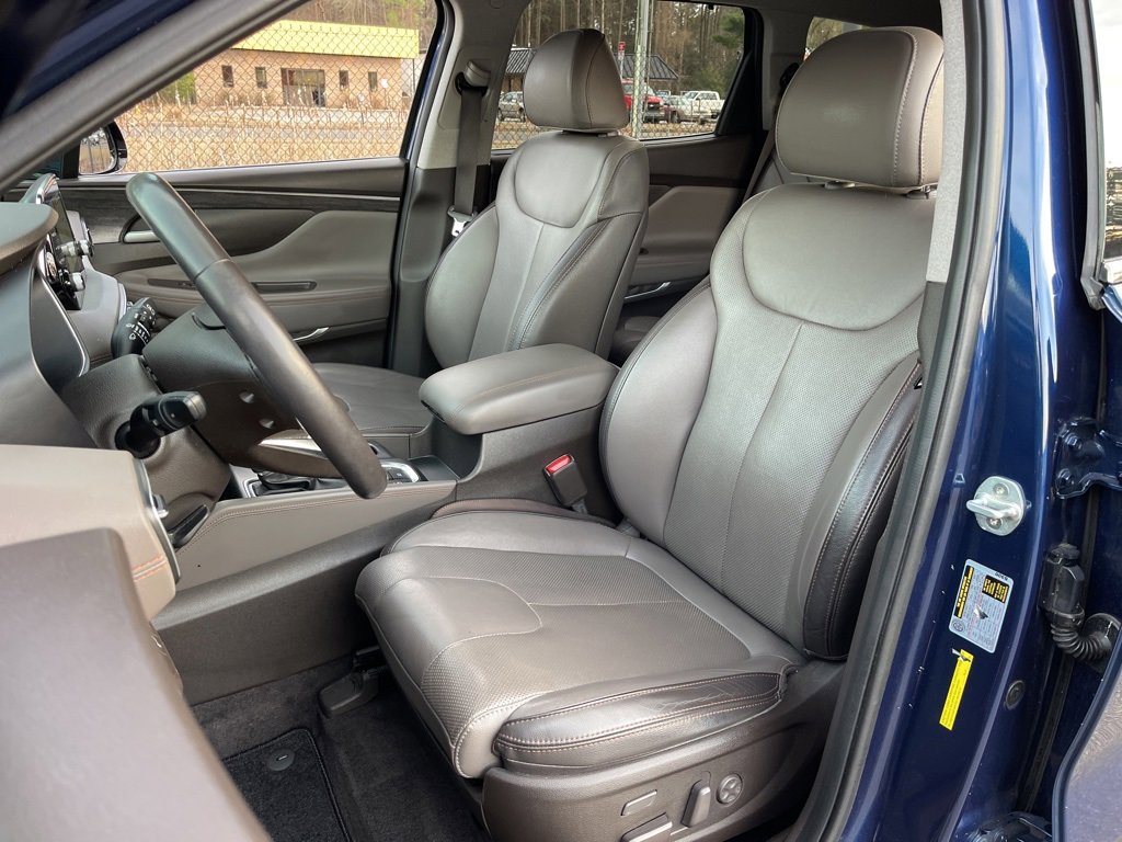Used 2020 Hyundai Santa Fe Limited w/ Cargo Package image 24