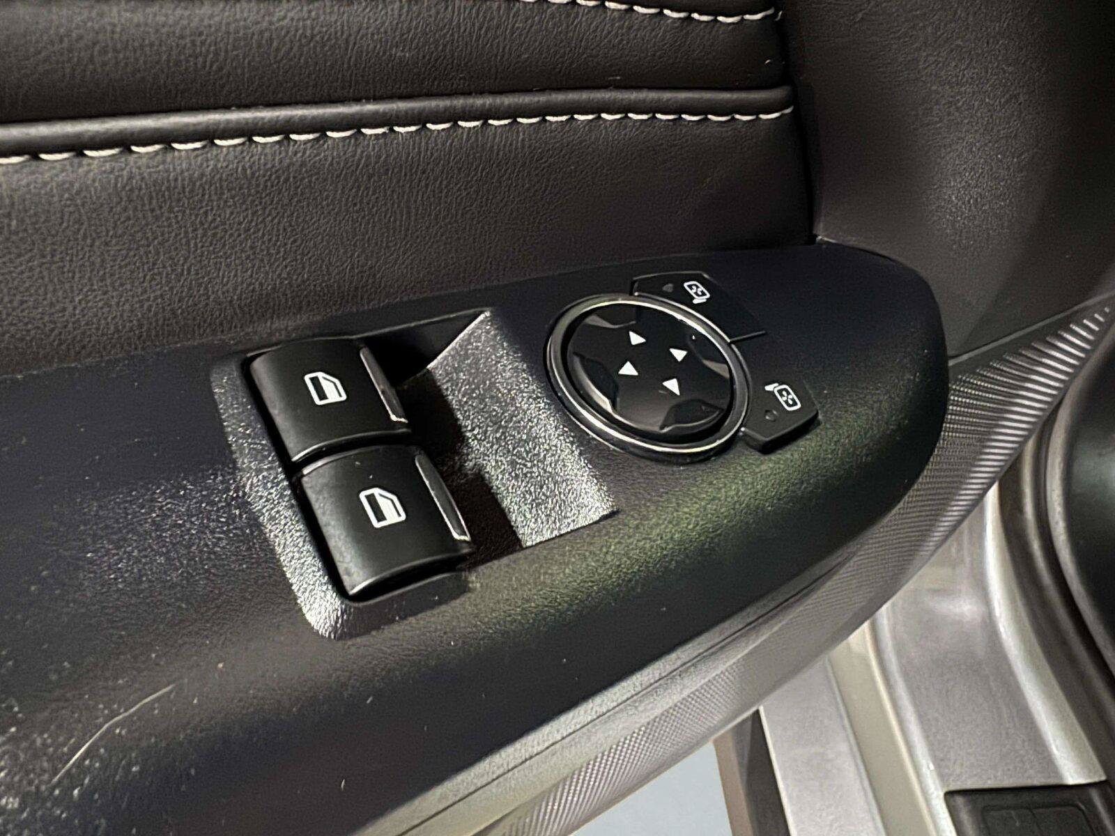 Used 2026 Ford Mustang Premium RWD image 17