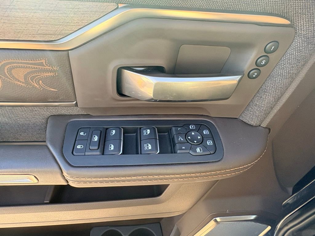 Used 2025 RAM 2500 Limited image 28