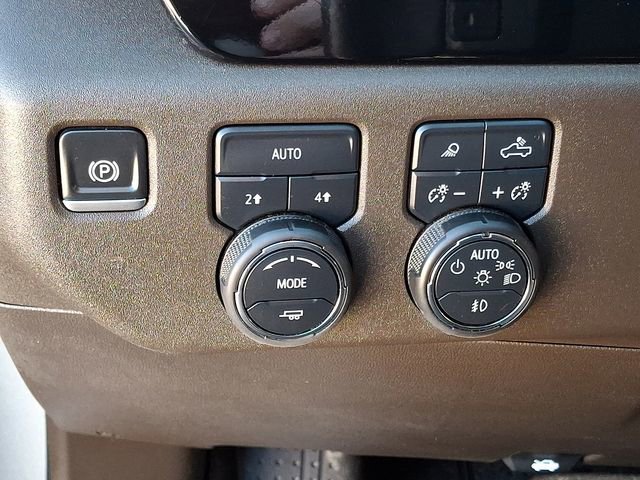 Certified 2025 Chevrolet Silverado 1500 LTZ image 24