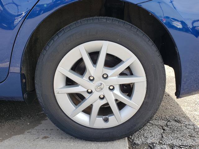 Used 2012 Toyota Prius V Three image 27