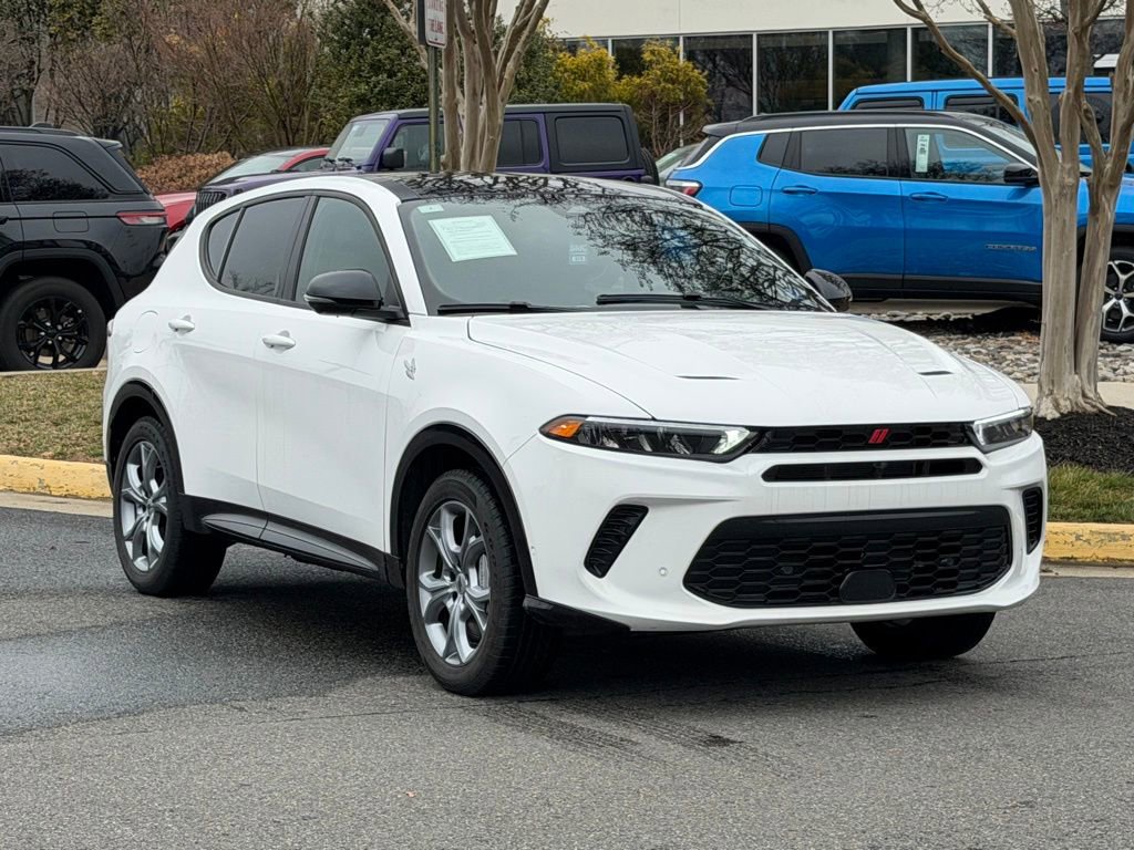 Used 2025 Dodge Hornet R/T w/ R/T Plus Package image 1