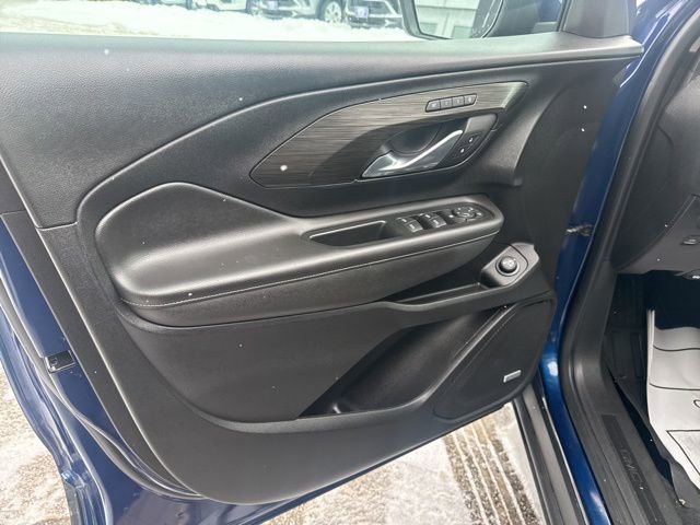 Certified 2022 GMC Terrain SLT w/ Infotainment Package II image 17