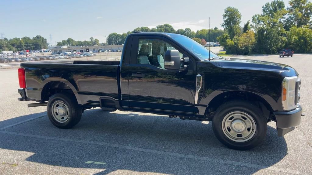 Used 2024 Ford F350 XL w/ Camper Package image 18