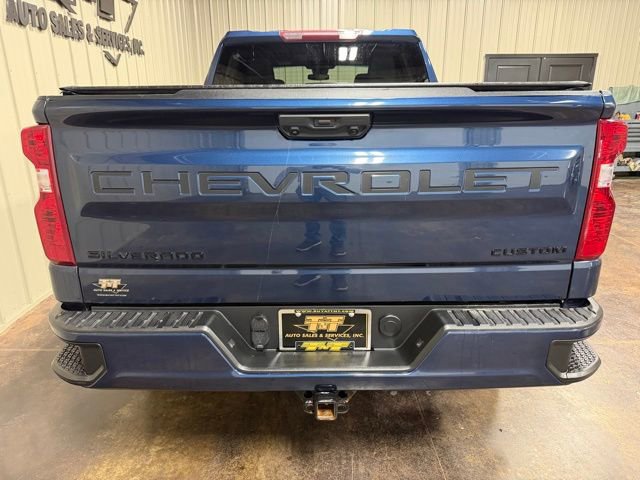 Used 2023 Chevrolet Silverado 1500 Custom image 9
