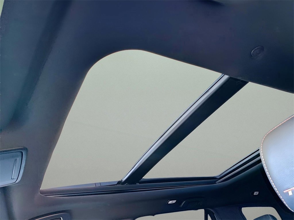 Used 2025 Honda Pilot TrailSport image 17