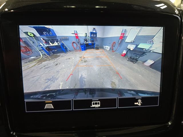 Used 2023 Chevrolet Traverse LT w/ Midnight/Sport Edition image 27