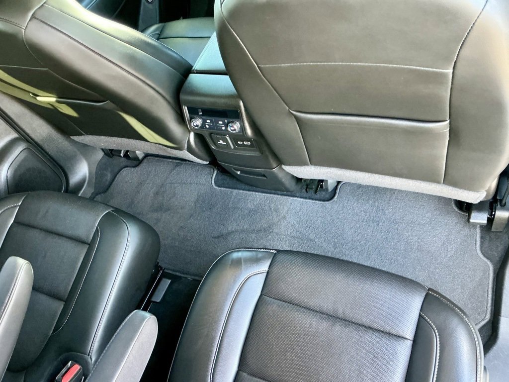 Used 2021 GMC Acadia SLT w/ Elevation Edition image 26