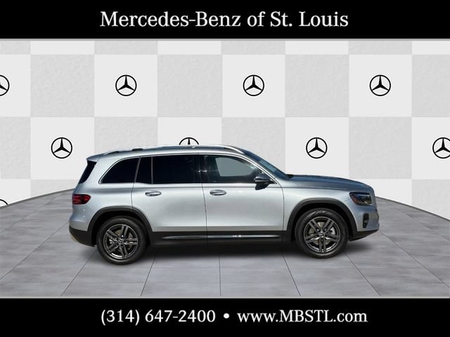 New 2026 Mercedes-Benz GLB 250 4MATIC image 2
