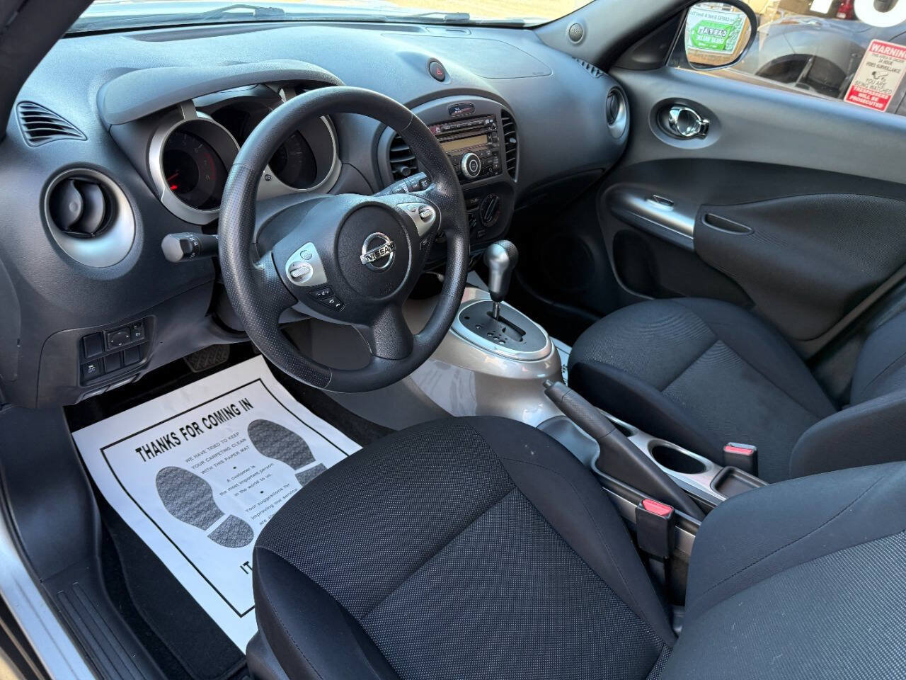 Used 2011 Nissan Juke S FWD image 9