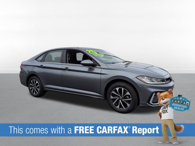 Used 2025 Volkswagen Jetta S image 2