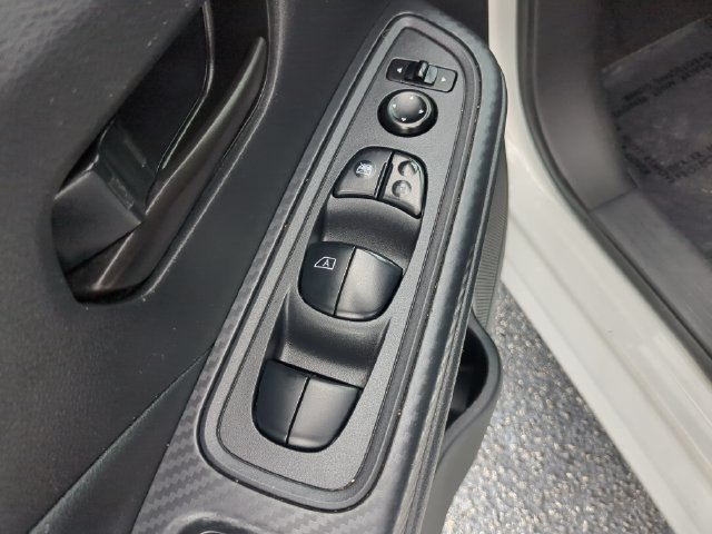 Used 2020 Nissan Versa S FWD image 19