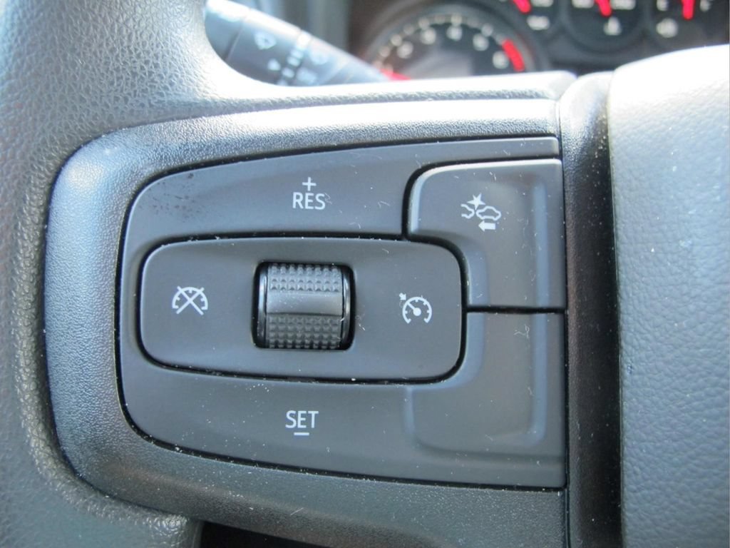 Used 2026 Chevrolet Silverado 1500 Custom AWD/4WD image 17