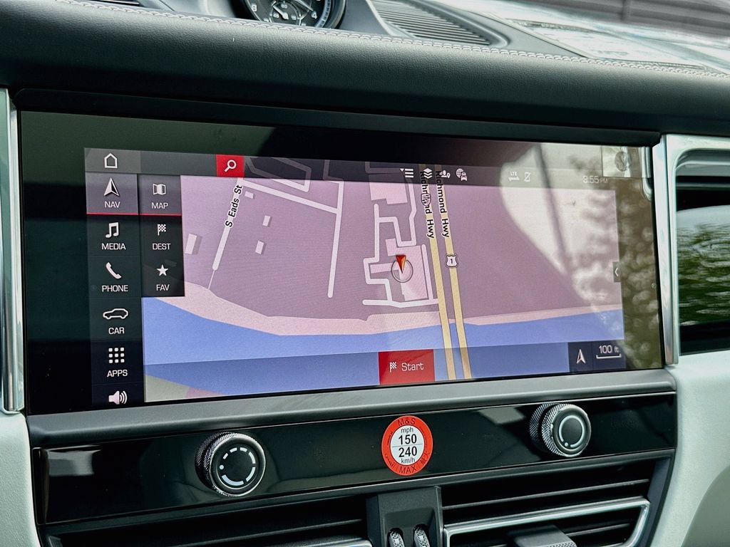 New 2026 Porsche Macan AWD/4WD image 16