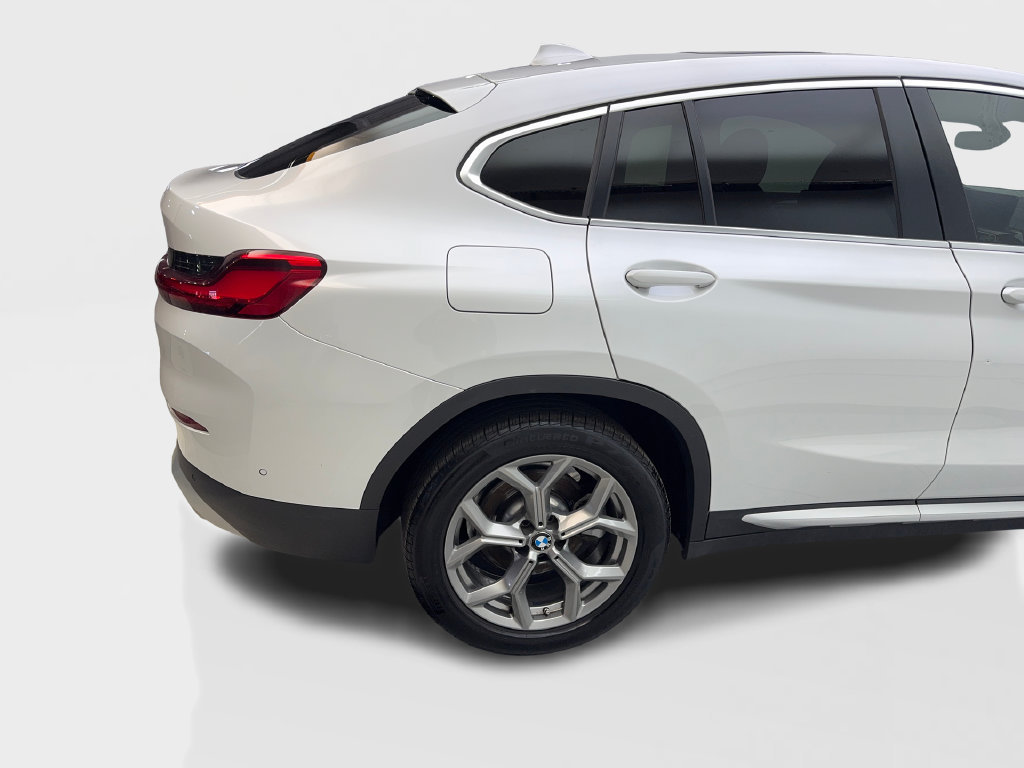 Used 2024 BMW X4 xDrive30i AWD/4WD image 18