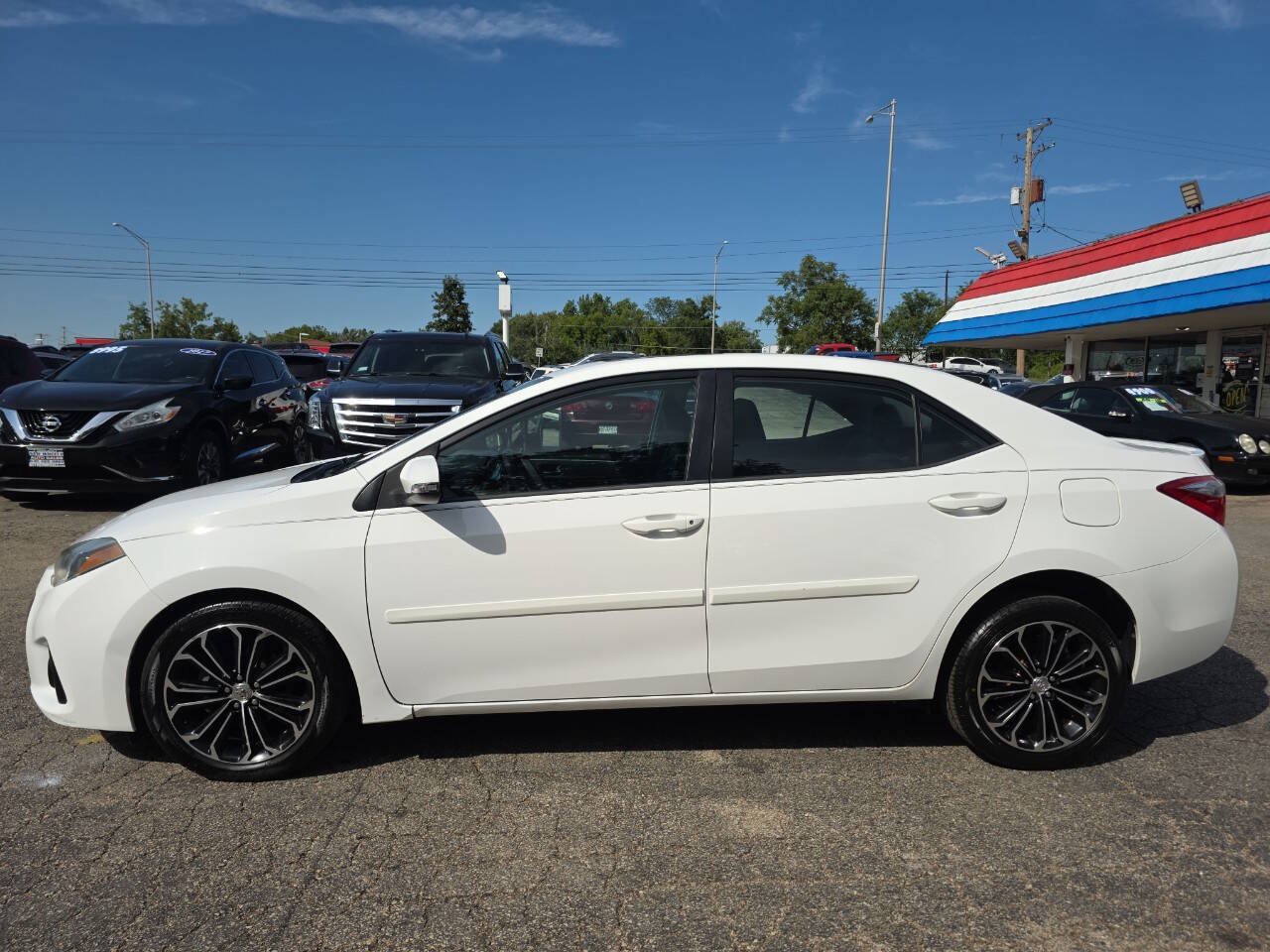 Used 2015 Toyota Corolla S w/ Driver Convenience Package FWD image 3