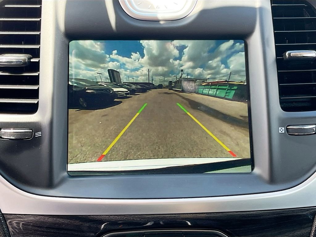 Used 2020 Chrysler 300 Touring w/ Sport Appearance Package image 13