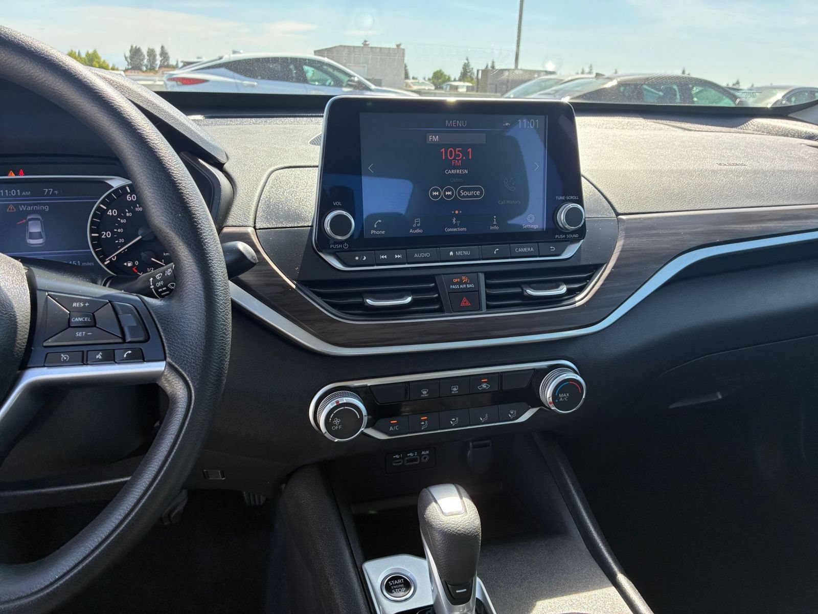 Used 2025 Nissan Altima 2.5 SV FWD image 16