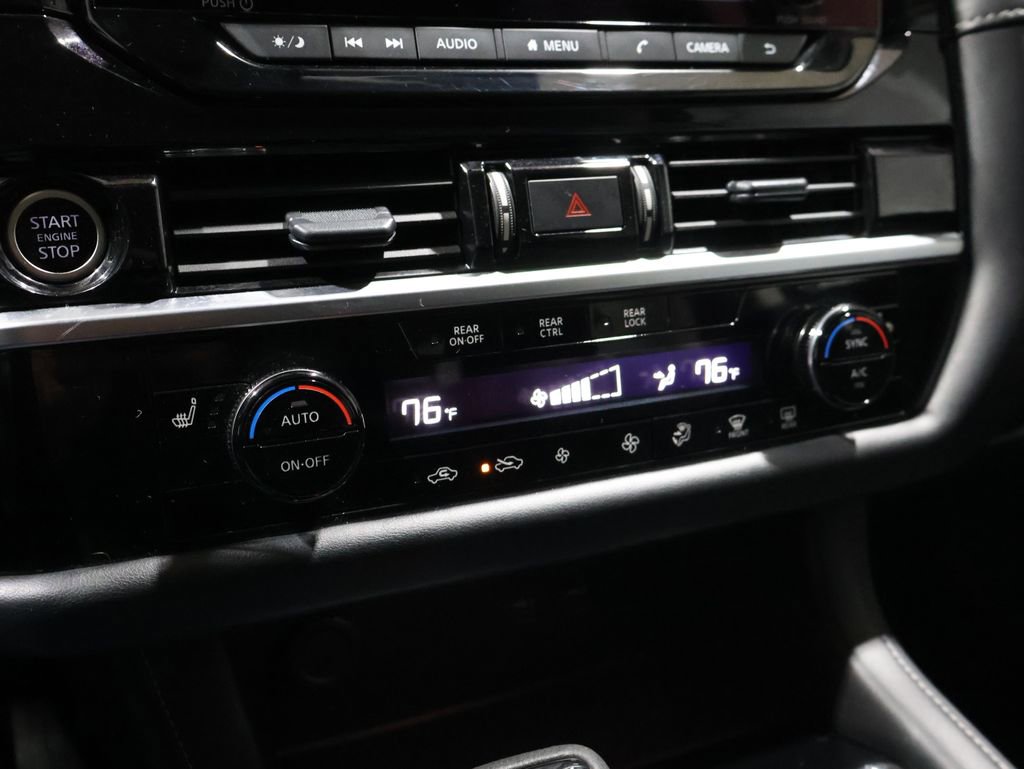 Used 2024 Nissan Pathfinder SV image 26