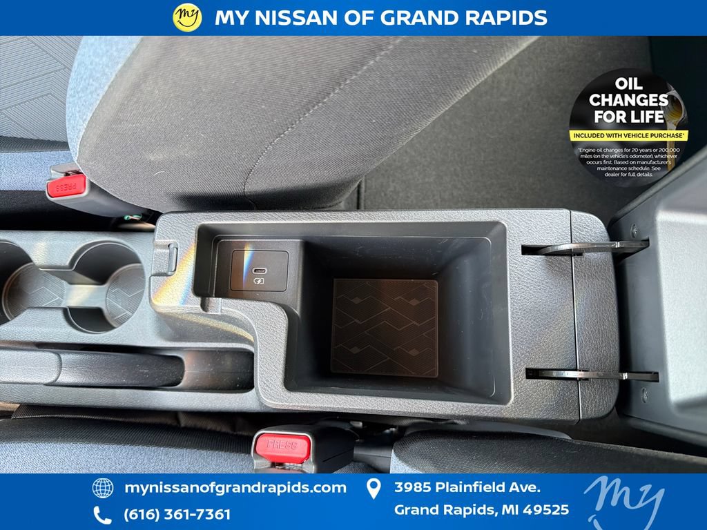 Used 2025 Nissan Versa SV w/ Trunk Package FWD image 26